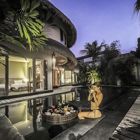 Luxury Villas Merci Resort 3Br Seminyak #2 Кута Екстериор снимка